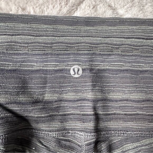 Lululemon | Wunder Under Pant III Cyber Stripe, Gator Green, Black | Size 6 - Picture 6 of 13